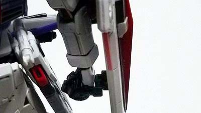 RG フリーダムガンダム，プラモデル