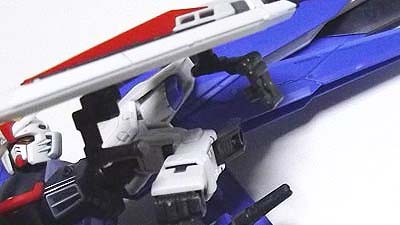 RG フリーダムガンダム，プラモデル