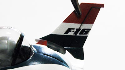 たまご飛行機　F16ファルコン